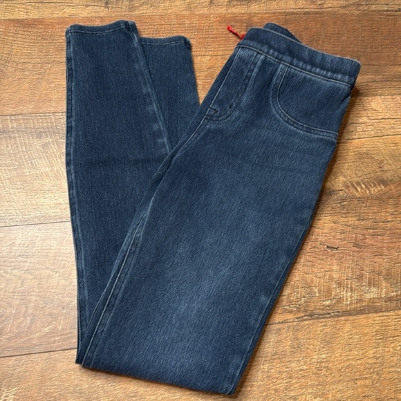 Spanx dark faded washed blue skinny jeans size small - Picture 2 of 12
